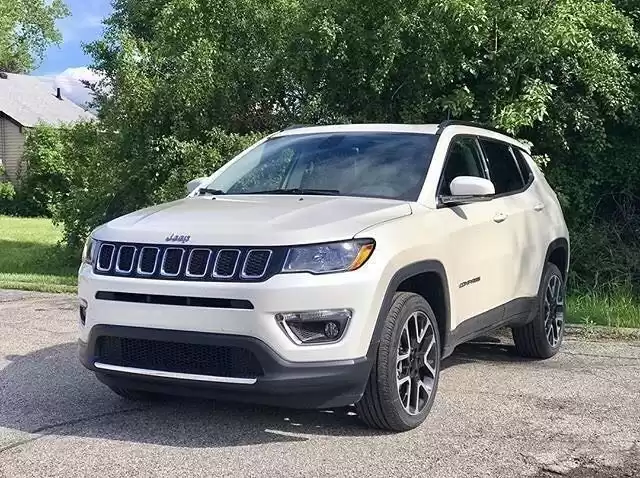 Used Jeep Cherokee For Sale in Al Sailiya , Al Rayyan #33538 - 1  image 