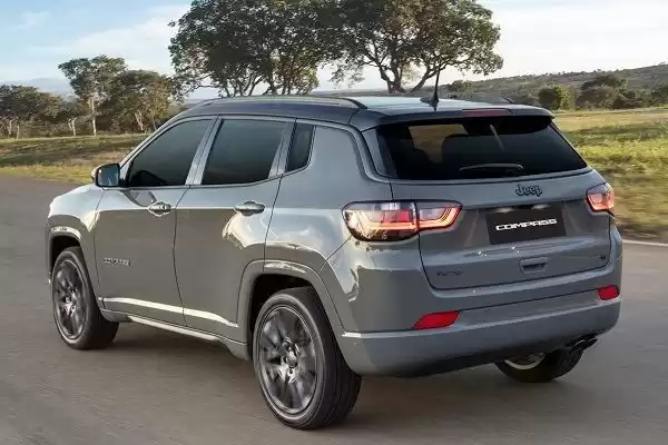 Used Jeep Cherokee For Sale in Nu`ayjah , Doha #33612 - 1  image 