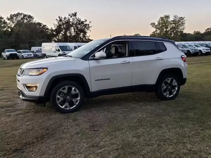 Used Jeep Cherokee For Sale in Umm Salal Mohammed , Umm Salal #33613 - 1  image 